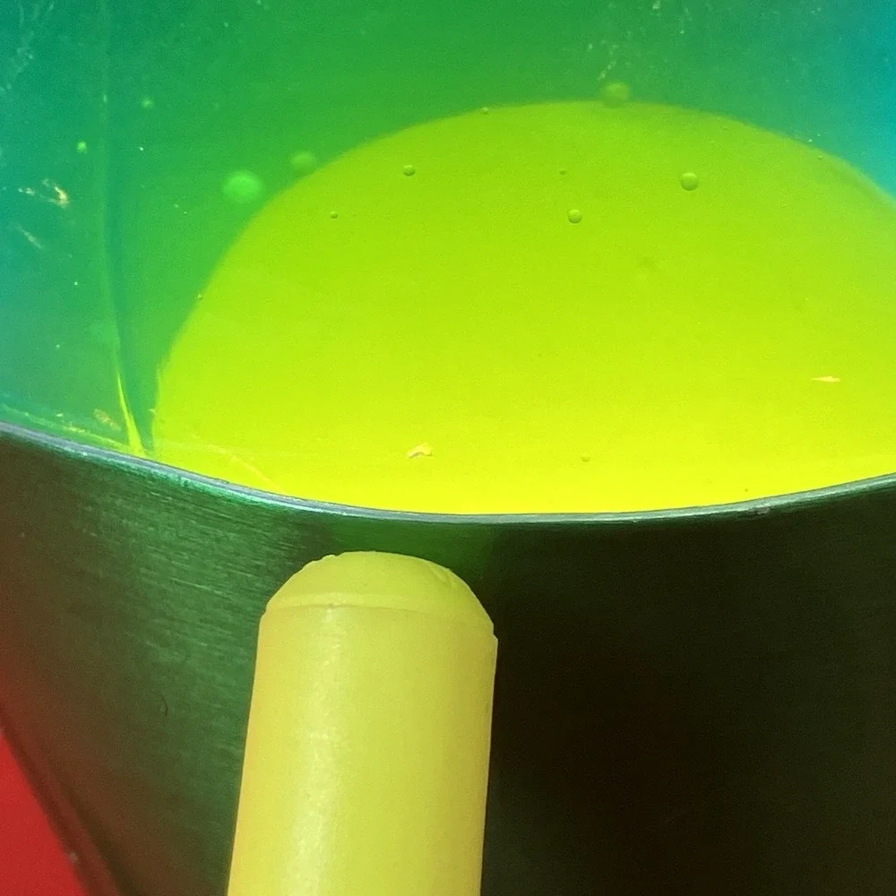 Lava Lite Lamp 2017 14.5" Bob Marley / Blue Liquid / Yellow Wax / 2124 /‎ Flaw - Picture 13 of 17
